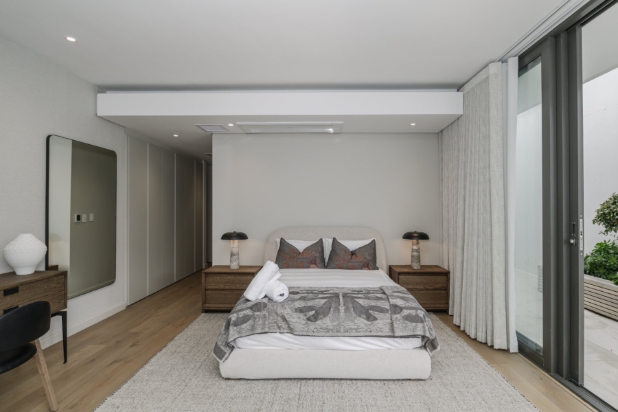 4 Bedroom Property for Sale in Fresnaye Western Cape
